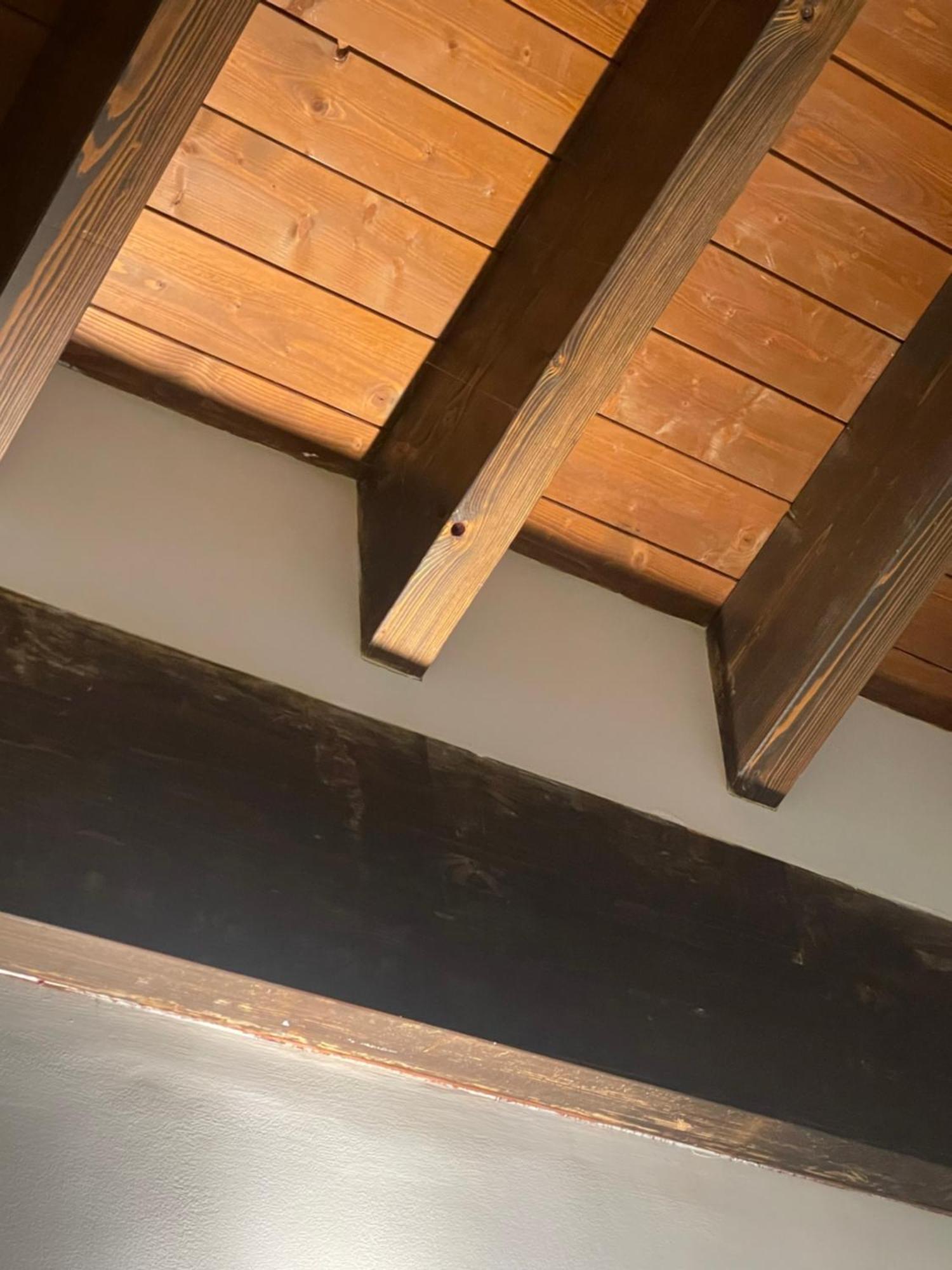 Le Petit Palais Apartment Escarrilla Ngoại thất bức ảnh
